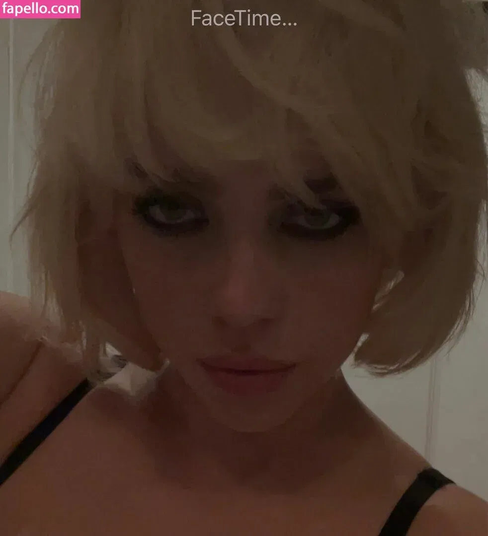 Billie Eilish Onlyfans Photo Gallery 