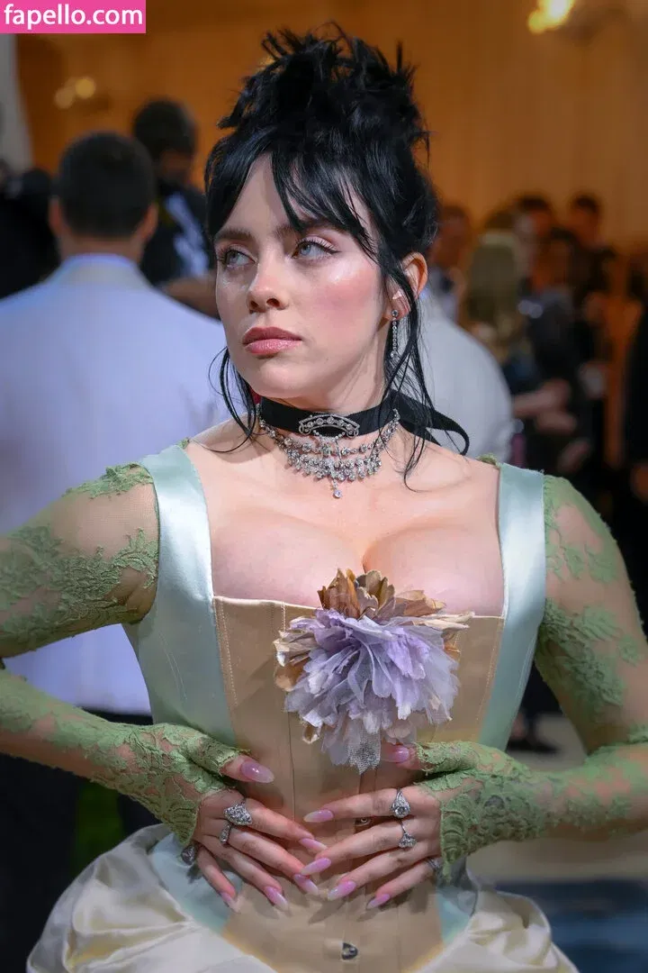 Billie Eilish Onlyfans Photo Gallery 