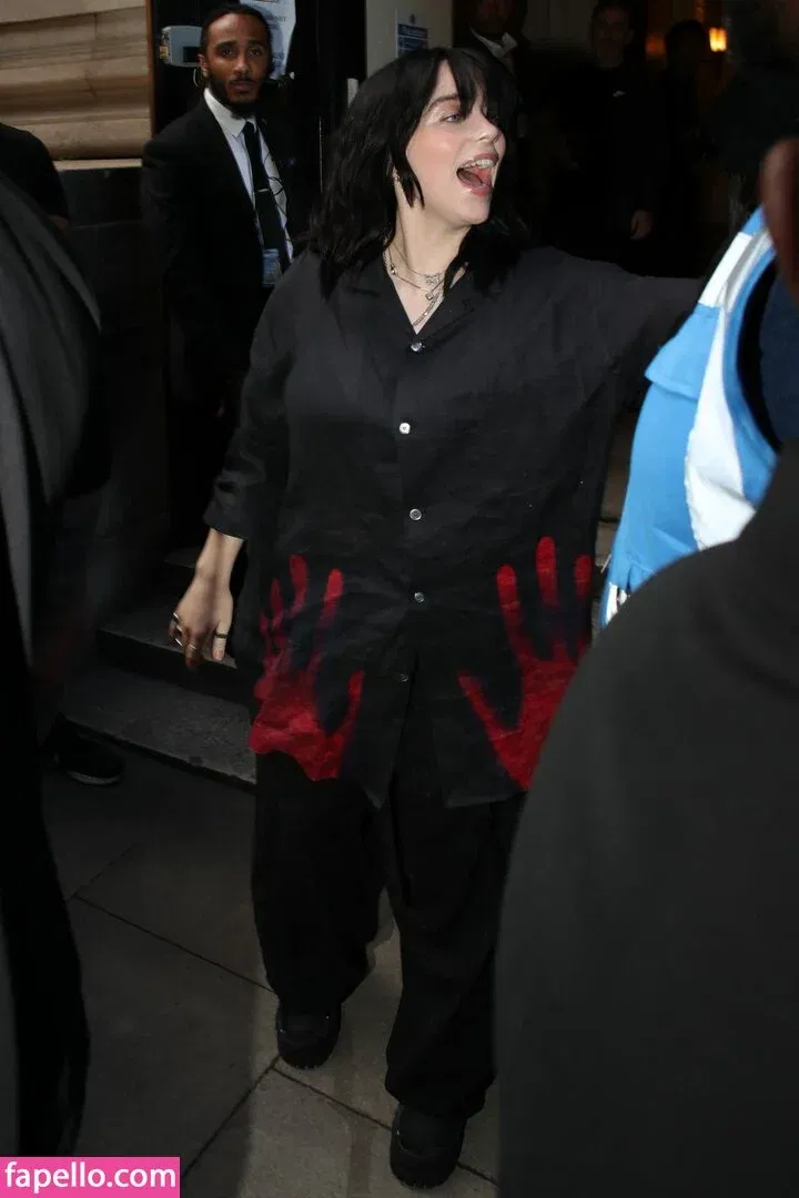 Billie Eilish Onlyfans Photo Gallery 