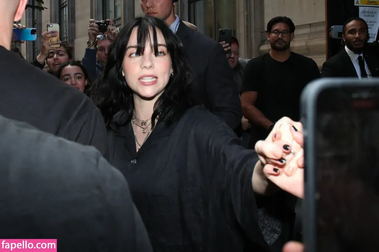 Billie Eilish Onlyfans Photo Gallery 