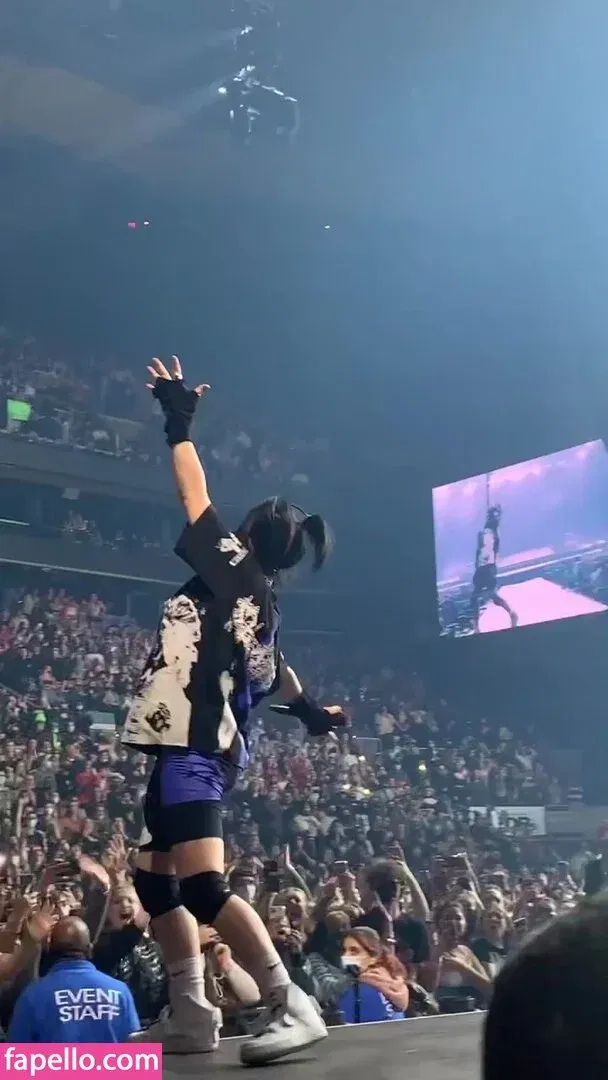 Billie Eilish Onlyfans Photo Gallery 