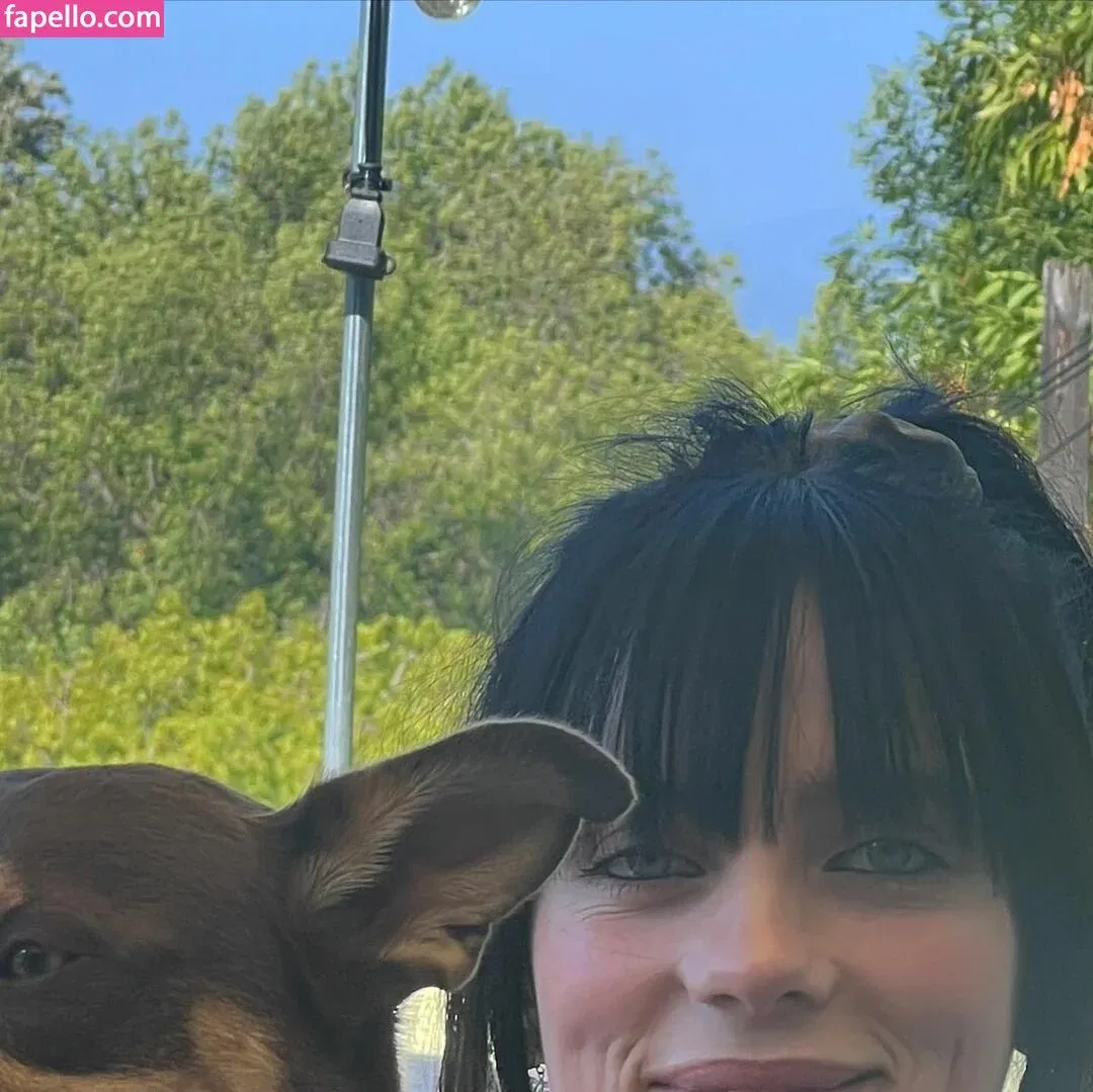 Billie Eilish Onlyfans Photo Gallery 