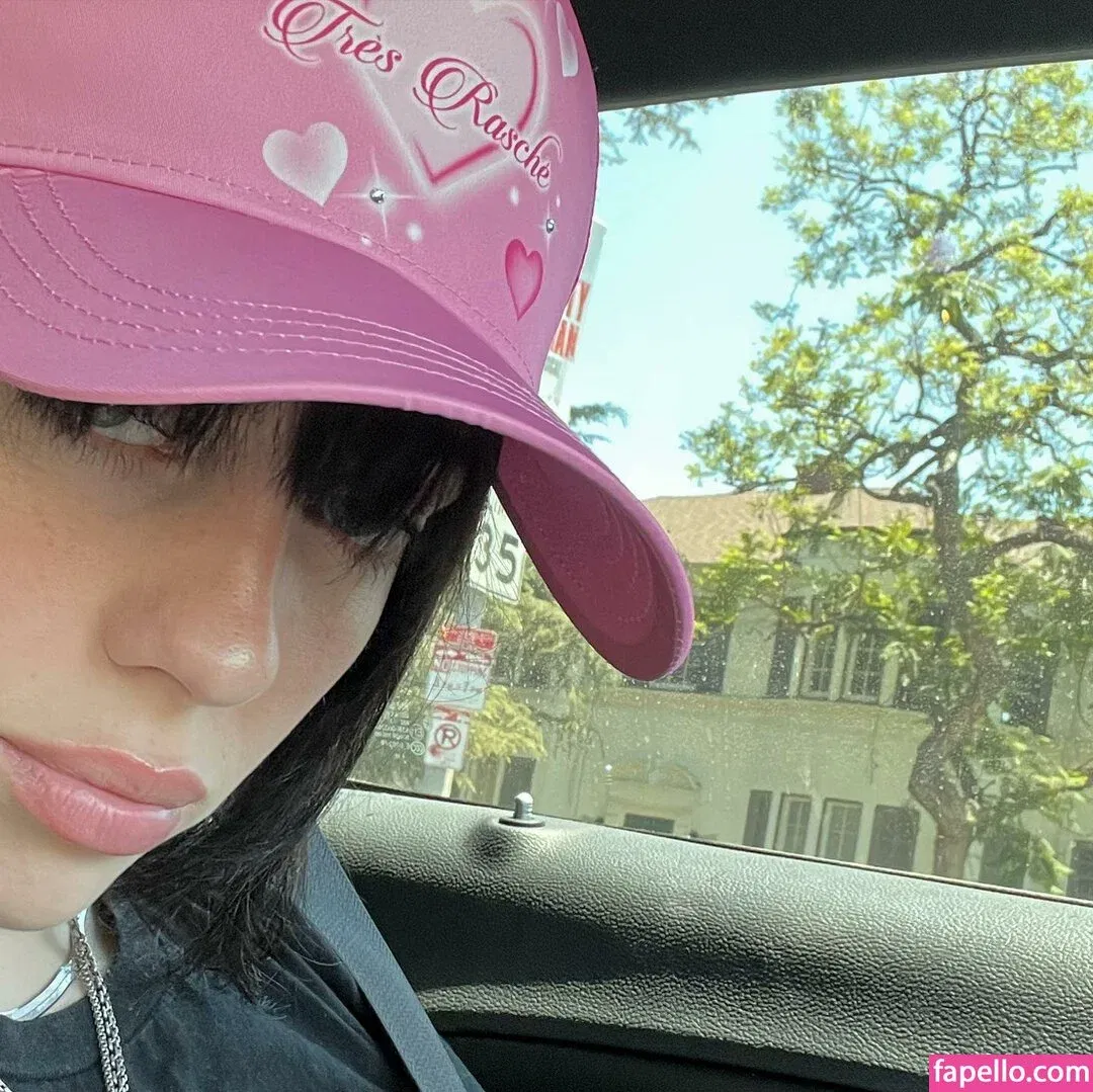 Billie Eilish Onlyfans Photo Gallery 
