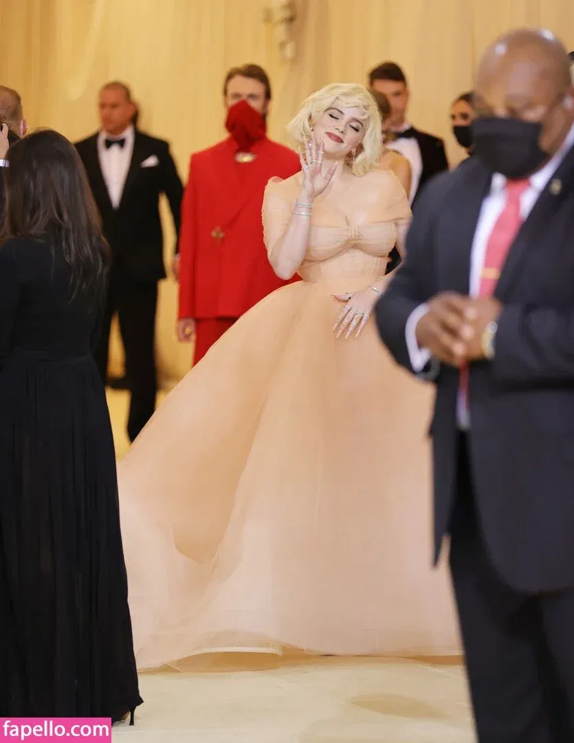 Billie Eilish Onlyfans Photo Gallery 