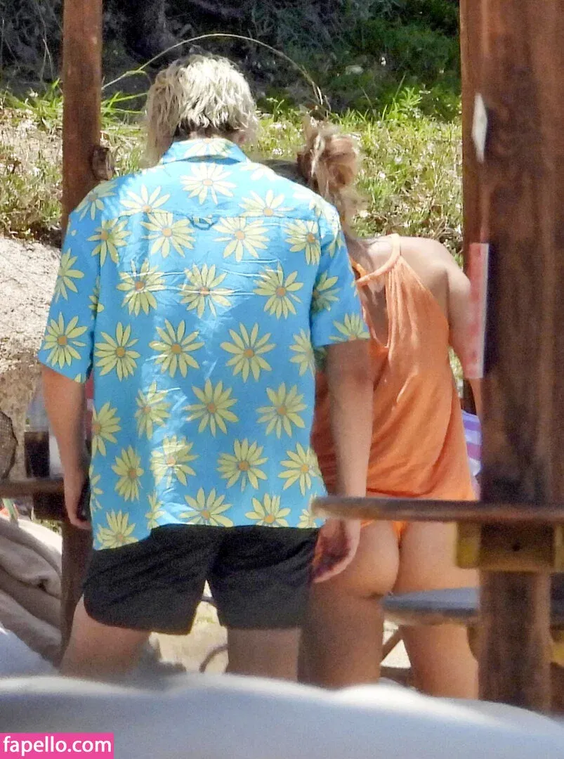 Billie Eilish Onlyfans Photo Gallery 