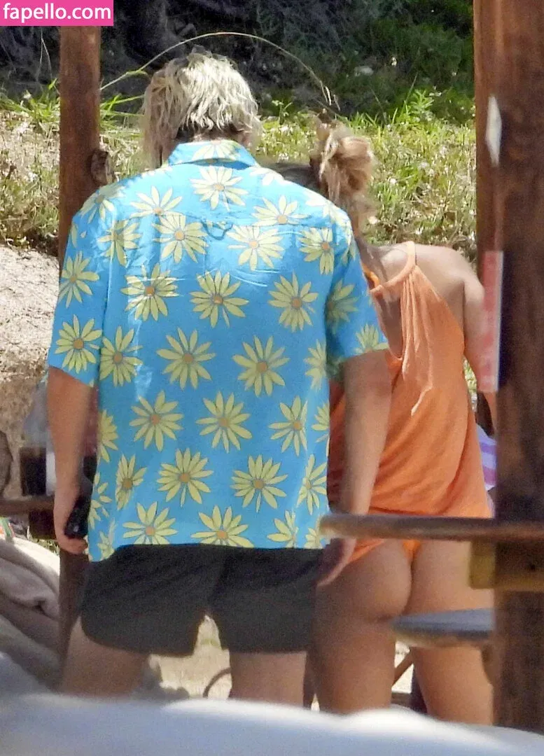 Billie Eilish Onlyfans Photo Gallery 