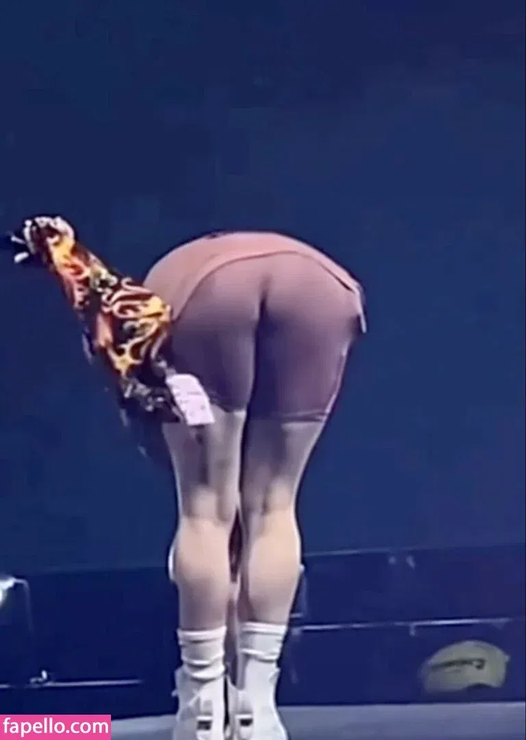 Billie Eilish Onlyfans Photo Gallery 