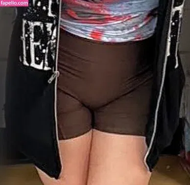 Billie Eilish Onlyfans Photo Gallery 