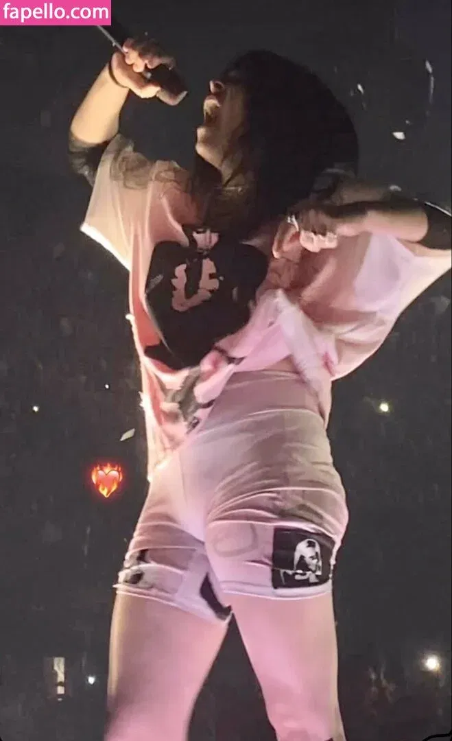 Billie Eilish Onlyfans Photo Gallery 