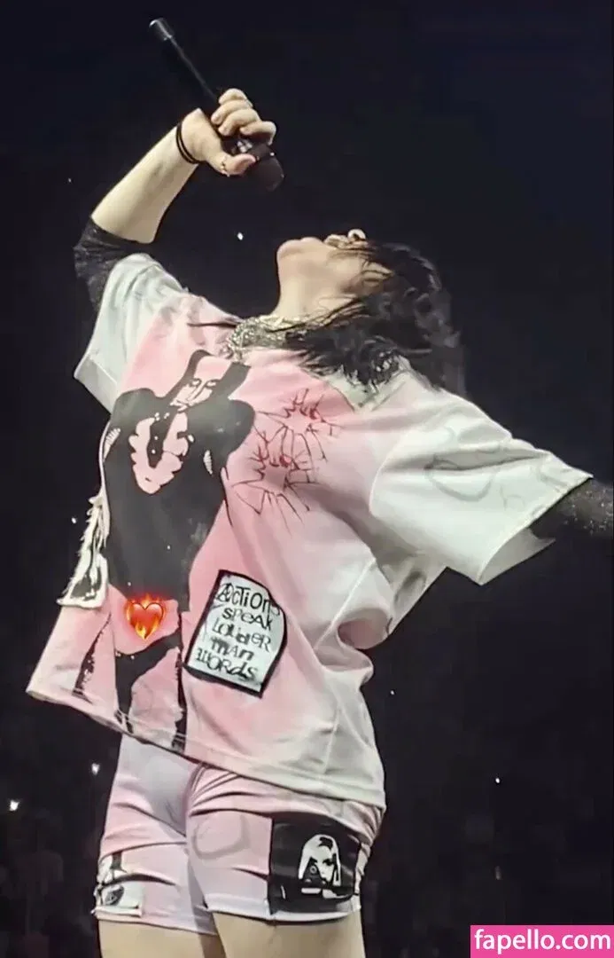 Billie Eilish Onlyfans Photo Gallery 