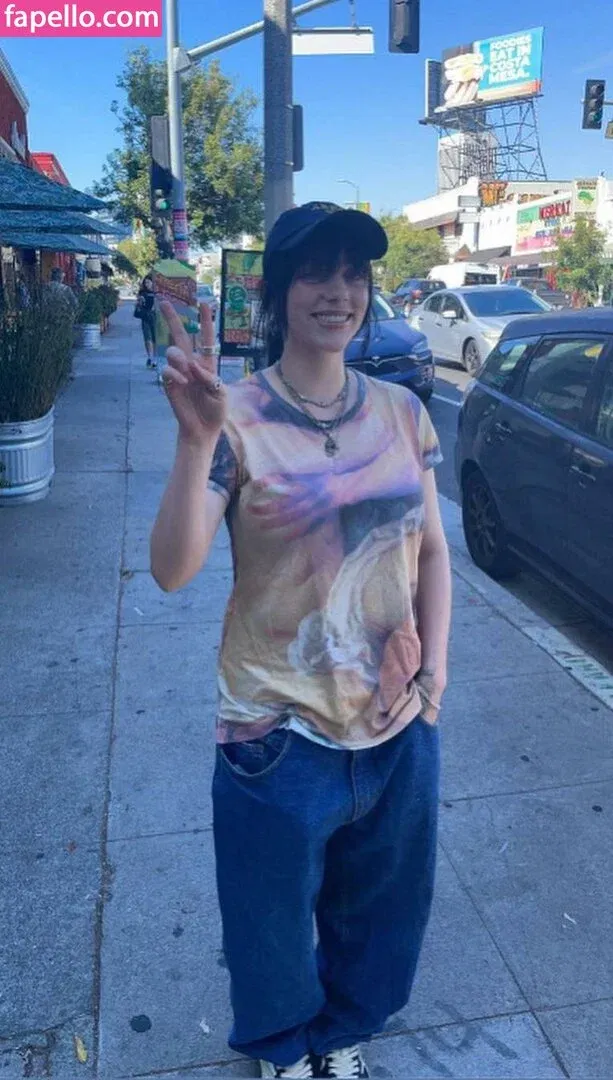 Billie Eilish Onlyfans Photo Gallery 
