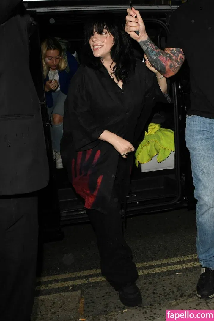 Billie Eilish Onlyfans Photo Gallery 