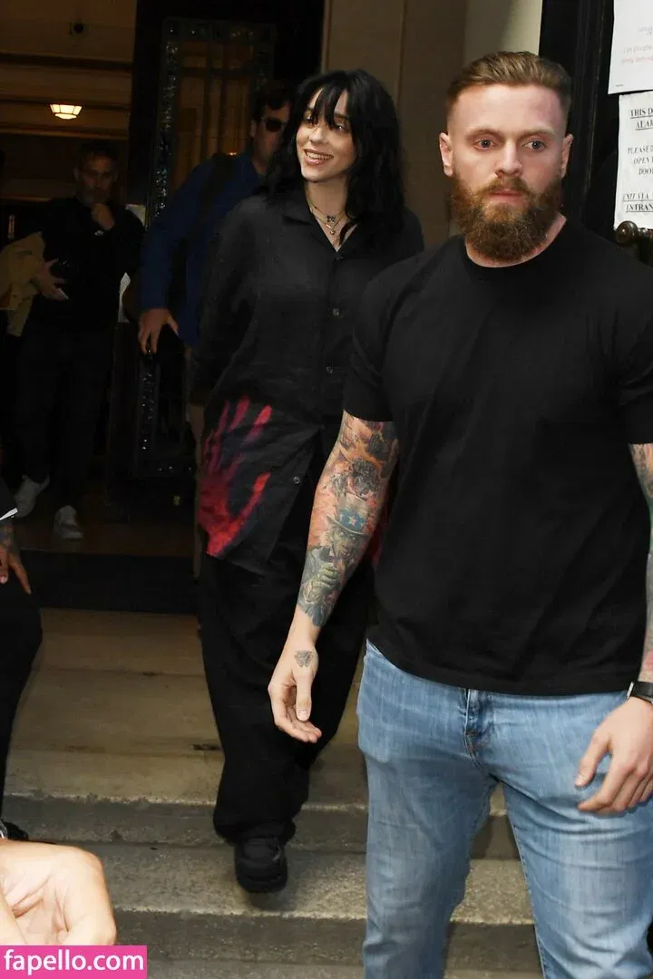 Billie Eilish Onlyfans Photo Gallery 