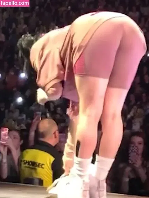 Billie Eilish Onlyfans Photo Gallery 