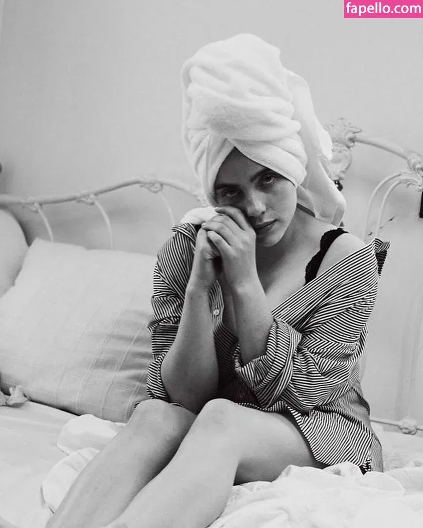 Billie Eilish Onlyfans Photo Gallery 