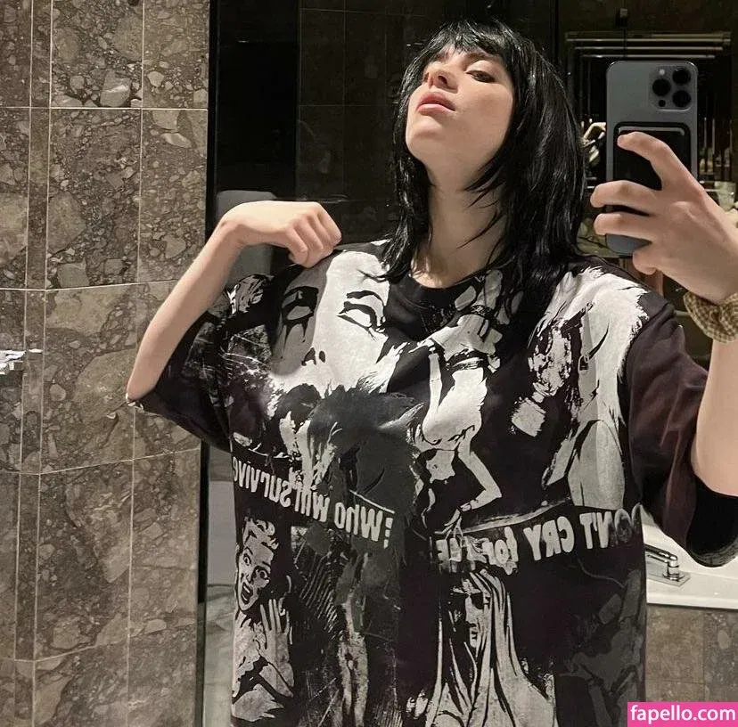 Billie Eilish Onlyfans Photo Gallery 