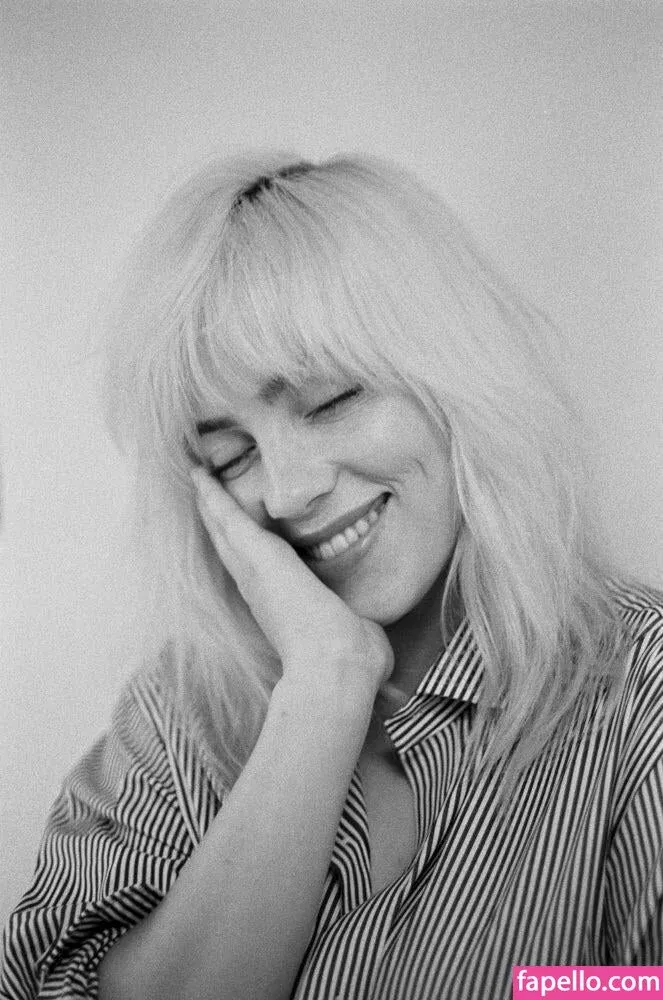 Billie Eilish Onlyfans Photo Gallery 