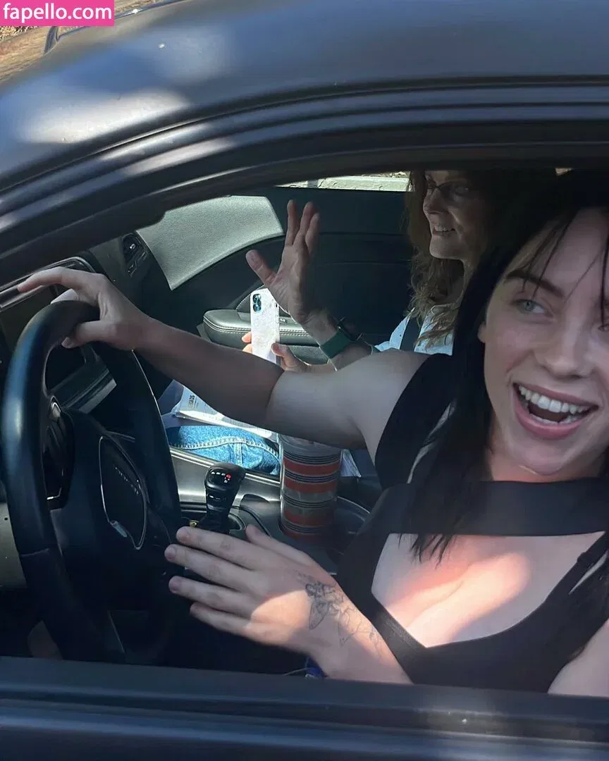 Billie Eilish Onlyfans Photo Gallery 