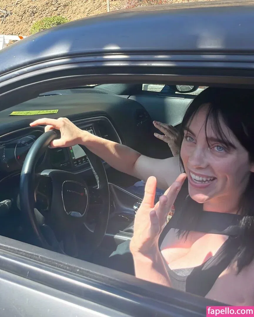 Billie Eilish Onlyfans Photo Gallery 