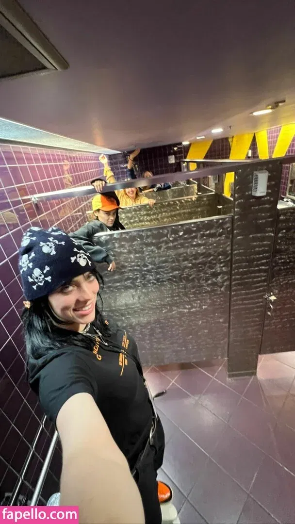 Billie Eilish Onlyfans Photo Gallery 