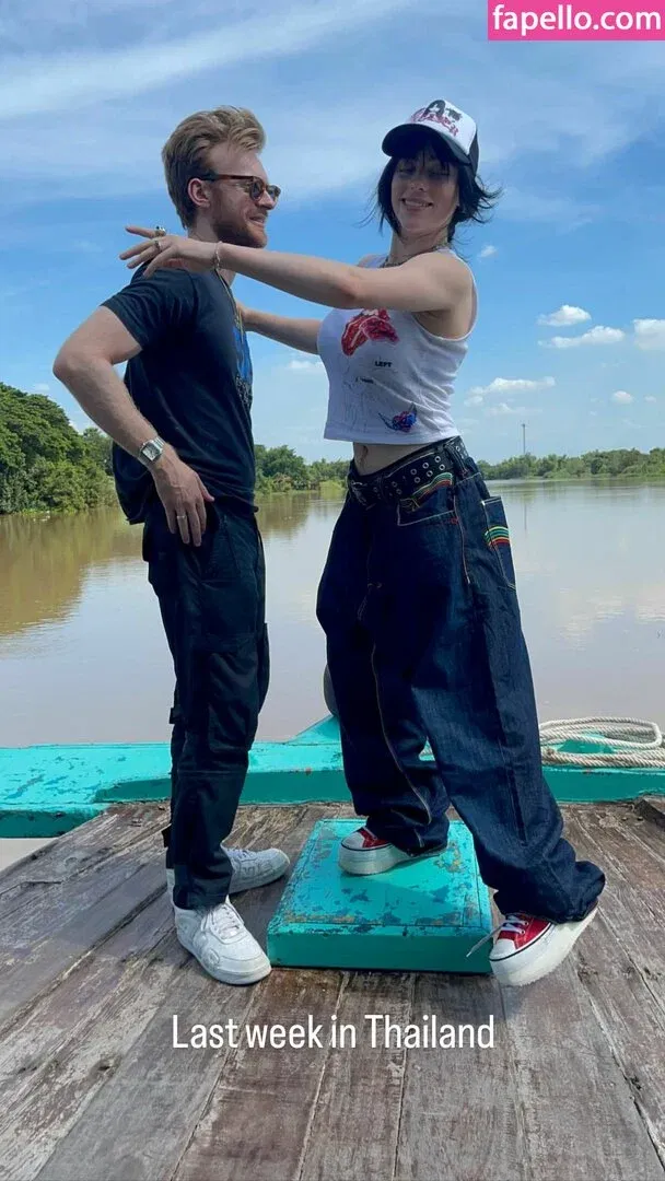 Billie Eilish Onlyfans Photo Gallery 