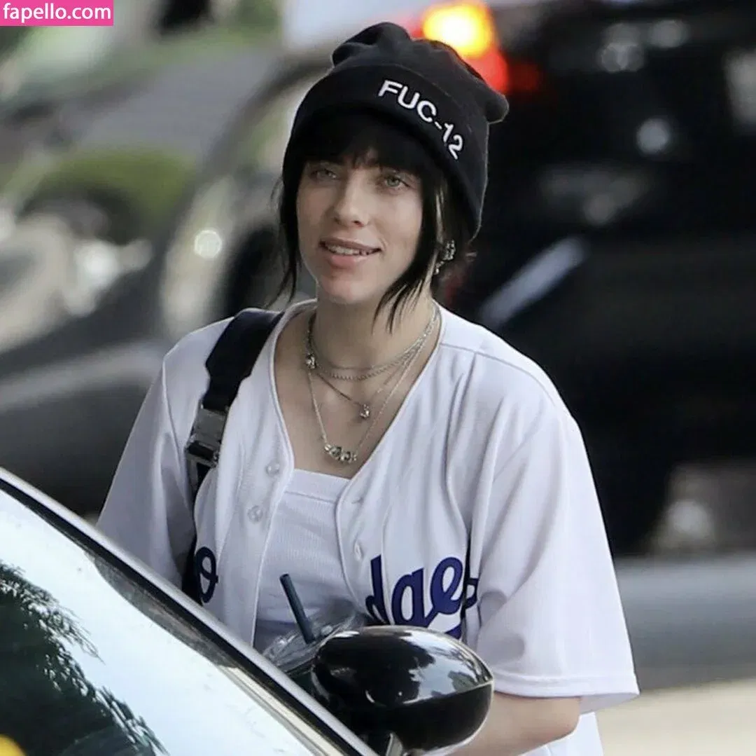 Billie Eilish Onlyfans Photo Gallery 