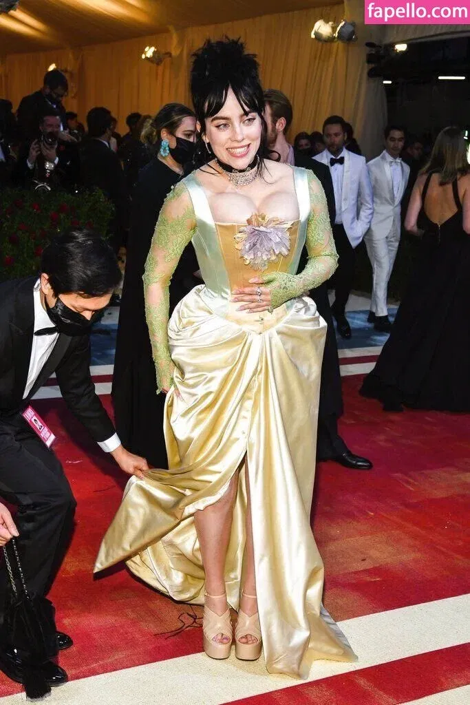 Billie Eilish Onlyfans Photo Gallery 