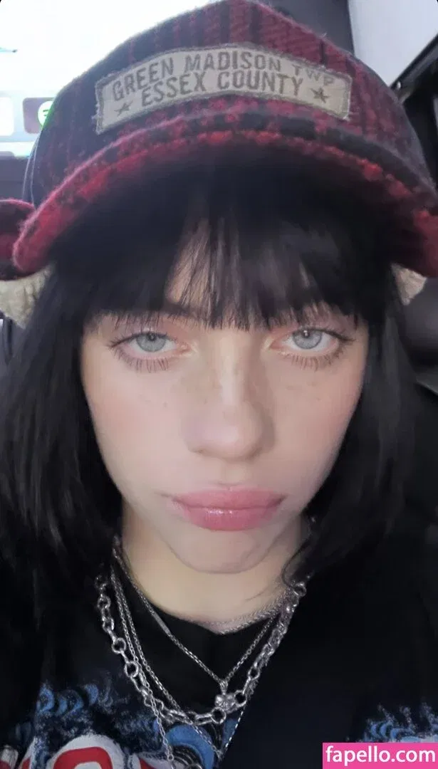 Billie Eilish Onlyfans Photo Gallery 
