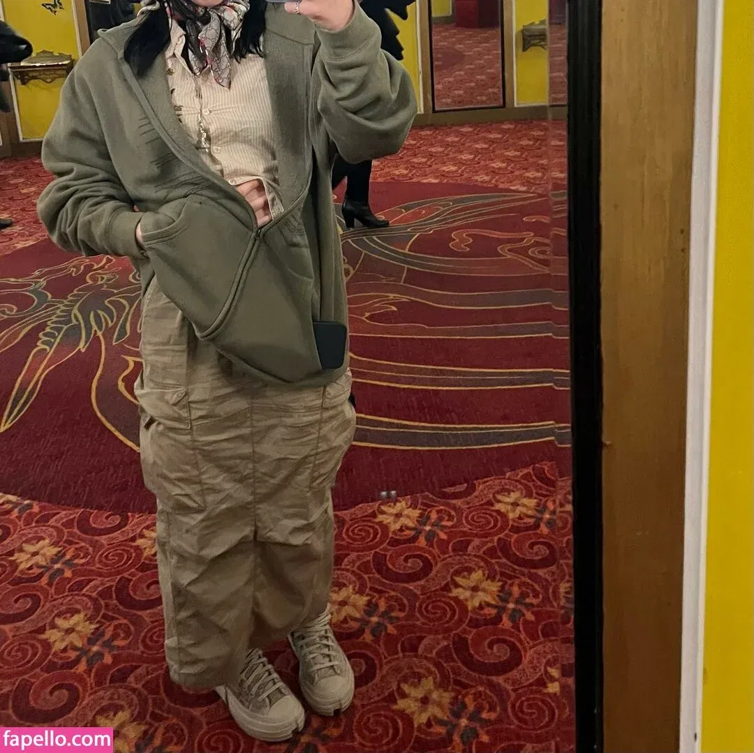 Billie Eilish Onlyfans Photo Gallery 