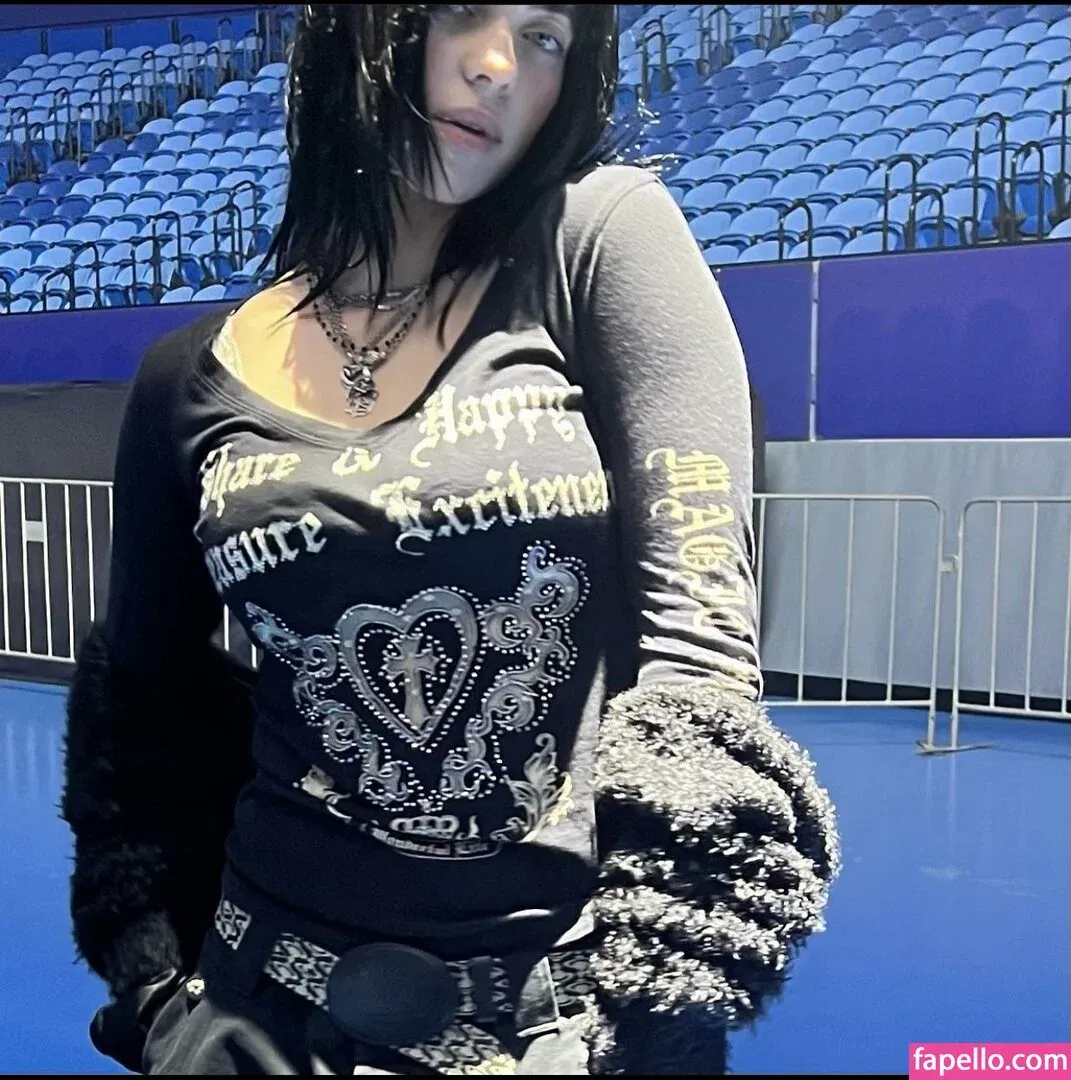 Billie Eilish Onlyfans Photo Gallery 