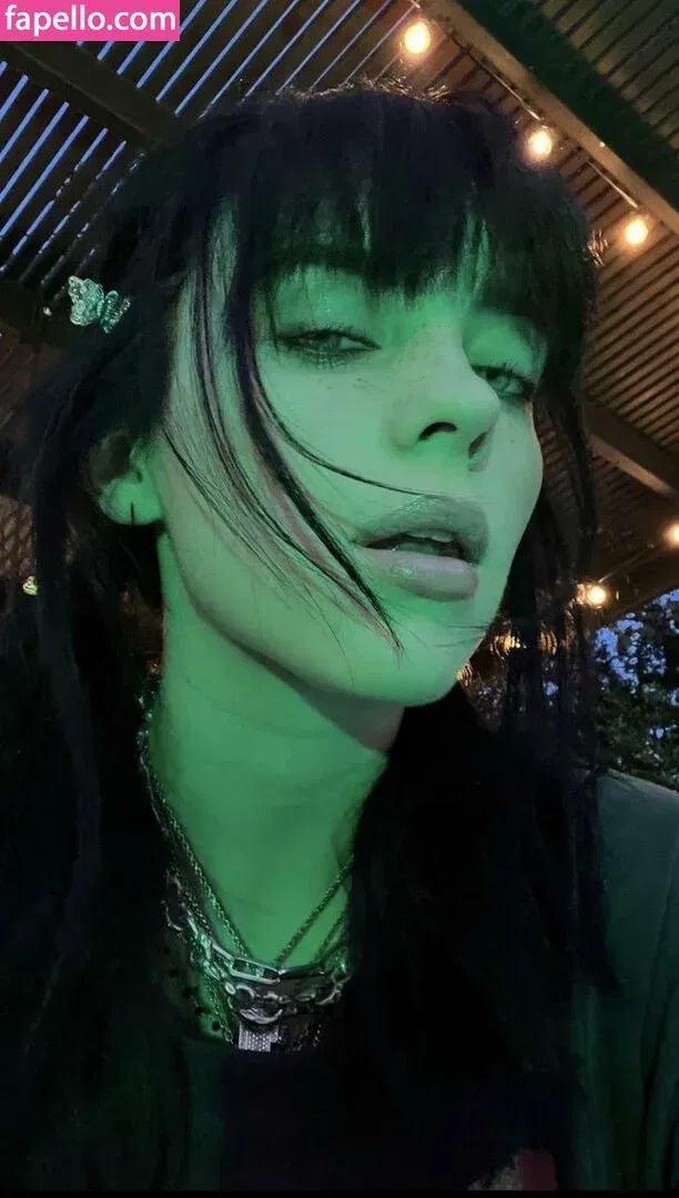 Billie Eilish Onlyfans Photo Gallery 