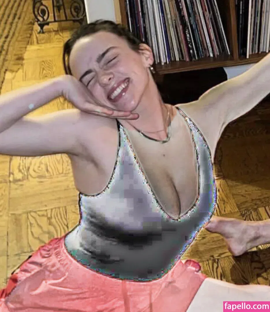 Billie Eilish Onlyfans Photo Gallery 