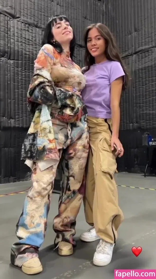 Billie Eilish Onlyfans Photo Gallery 