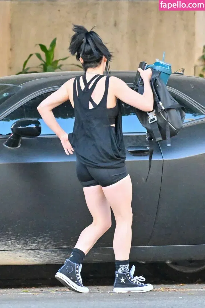 Billie Eilish Onlyfans Photo Gallery 