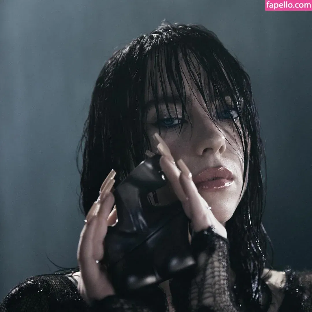 Billie Eilish Onlyfans Photo Gallery 