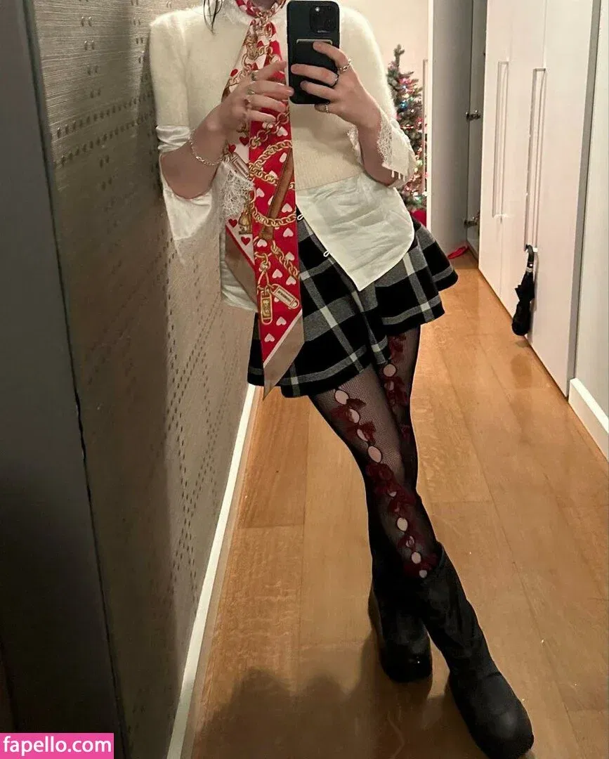 Billie Eilish Onlyfans Photo Gallery 