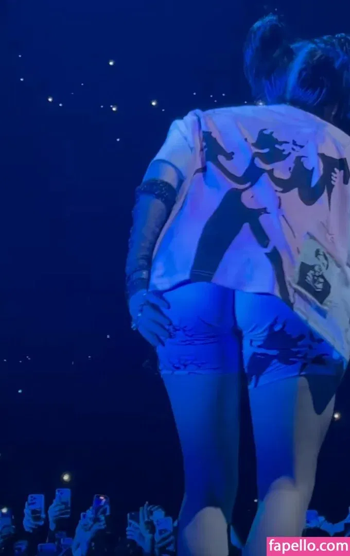 Billie Eilish Onlyfans Photo Gallery 