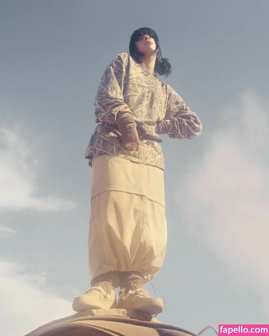 Billie Eilish Onlyfans Photo Gallery 