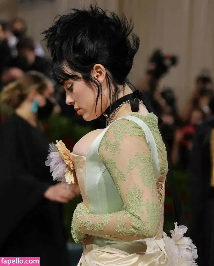 Billie Eilish Onlyfans Photo Gallery 