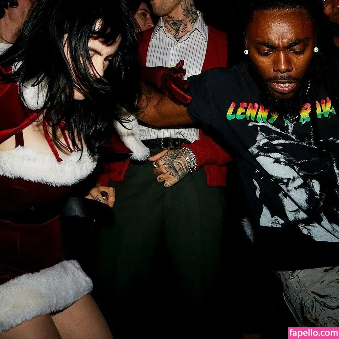 Billie Eilish Onlyfans Photo Gallery 