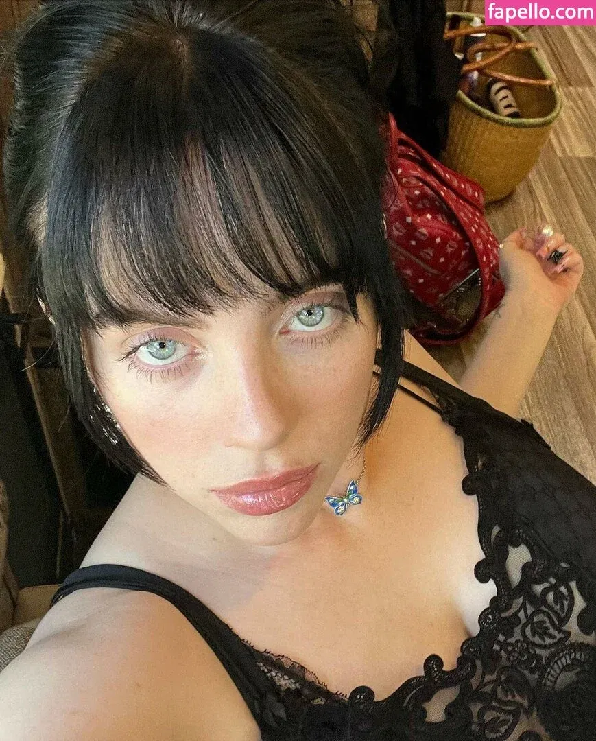 Billie Eilish Onlyfans Photo Gallery 