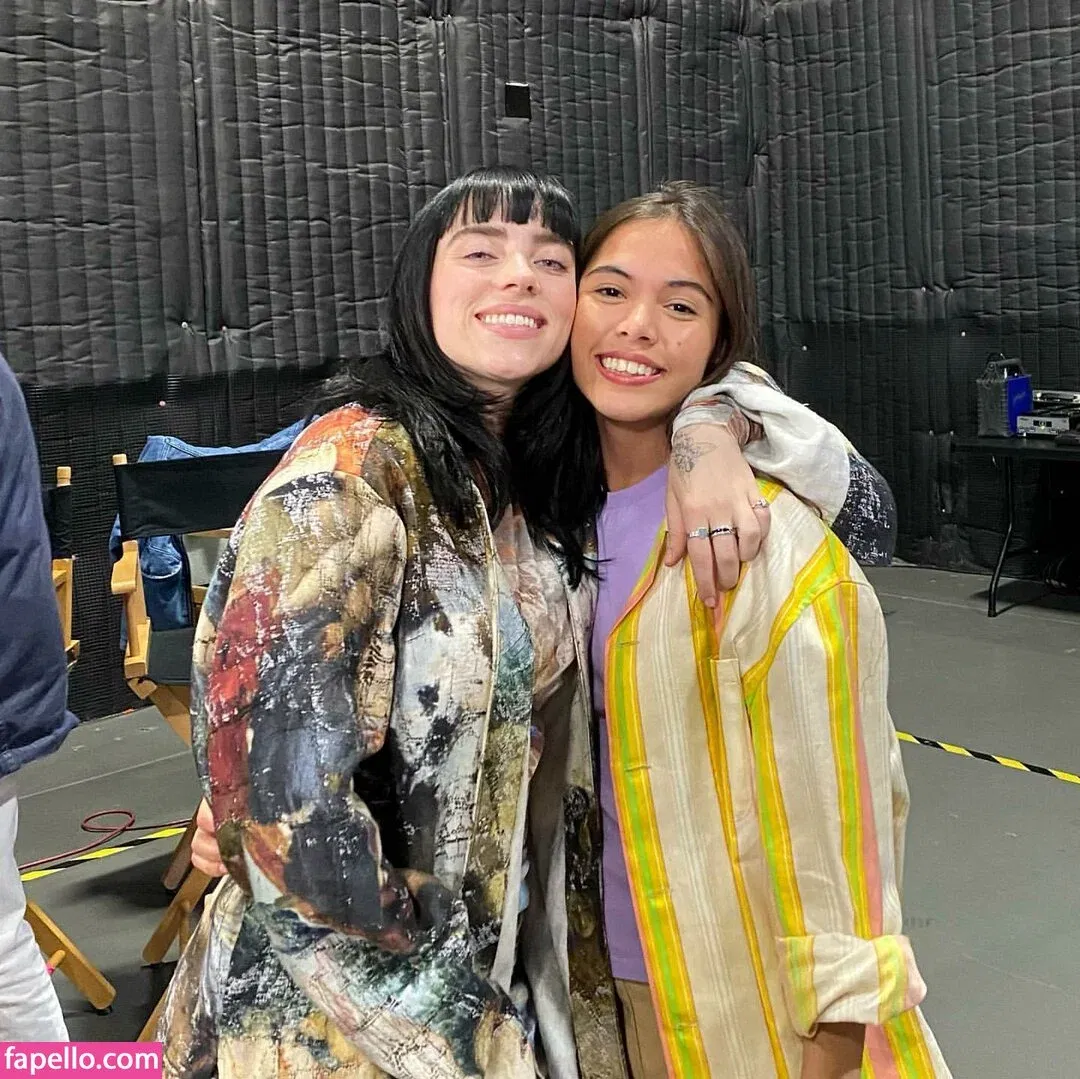 Billie Eilish Onlyfans Photo Gallery 