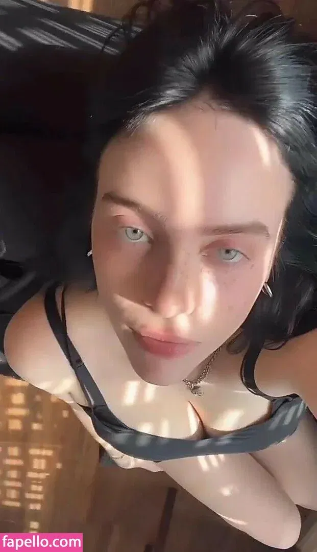 Billie Eilish Onlyfans Photo Gallery 