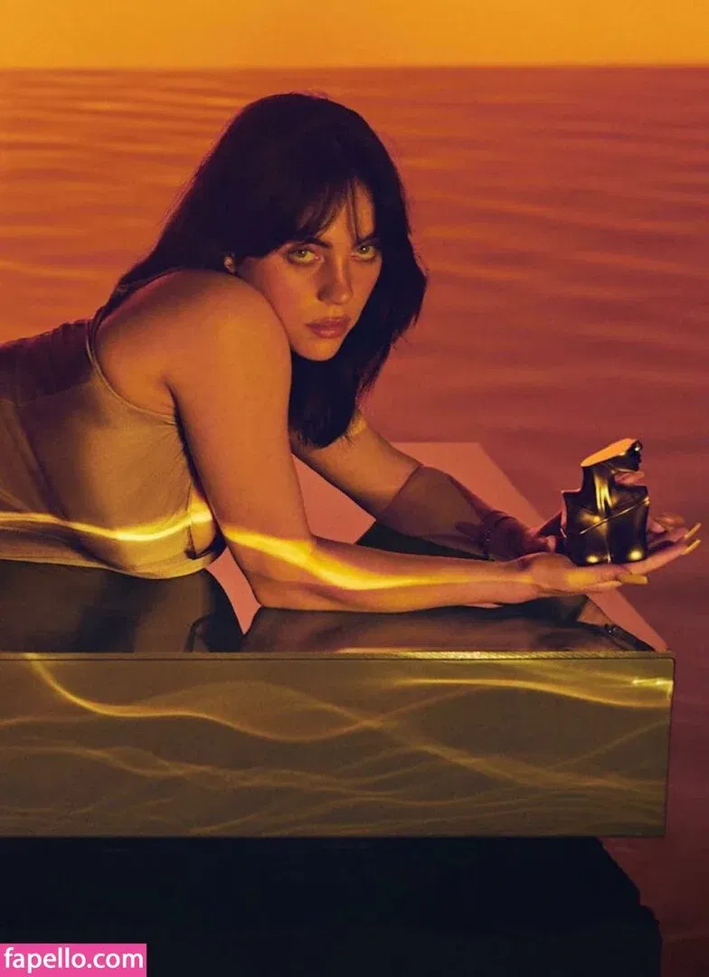 Billie Eilish Onlyfans Photo Gallery 