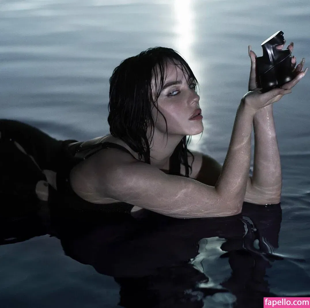 Billie Eilish Onlyfans Photo Gallery 