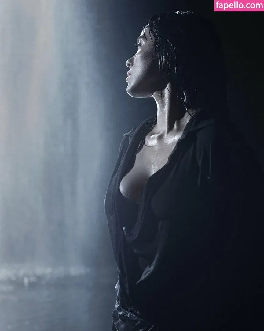 Billie Eilish Onlyfans Photo Gallery 