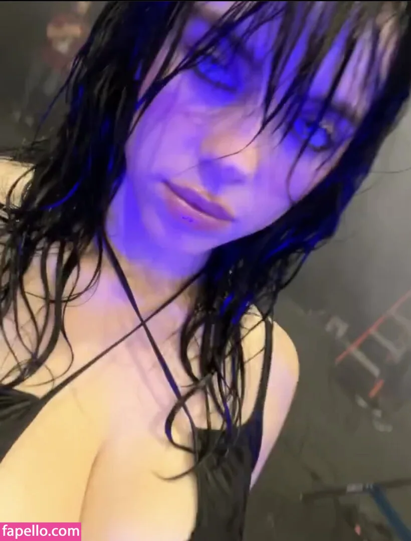 Billie Eilish Onlyfans Photo Gallery 