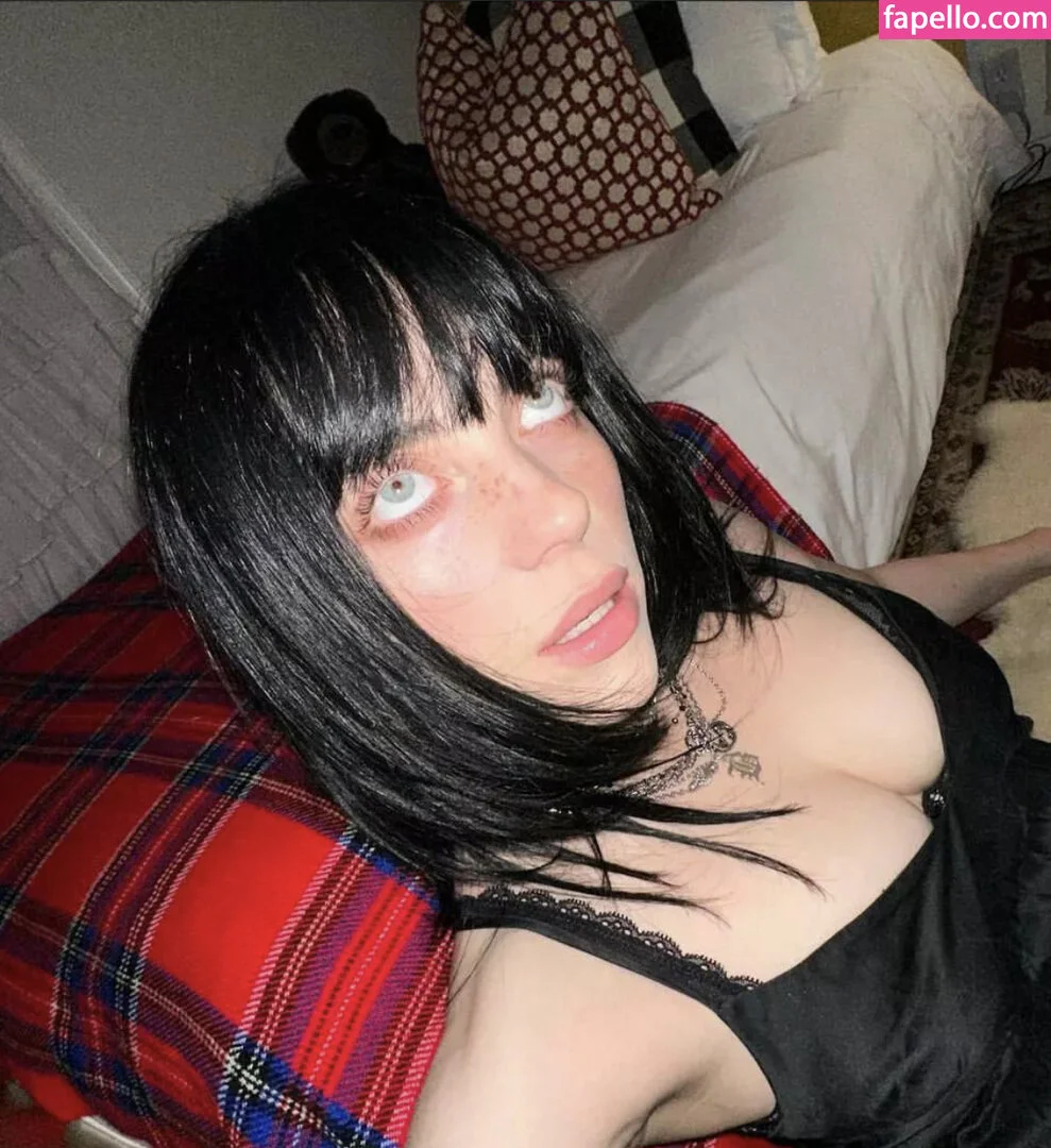 Billie Eilish Onlyfans Photo Gallery 