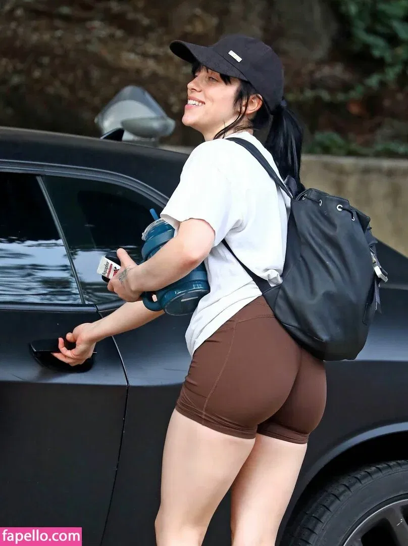 Billie Eilish Onlyfans Photo Gallery 