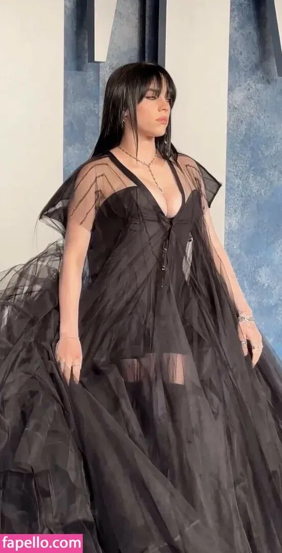 Billie Eilish Onlyfans Photo Gallery 